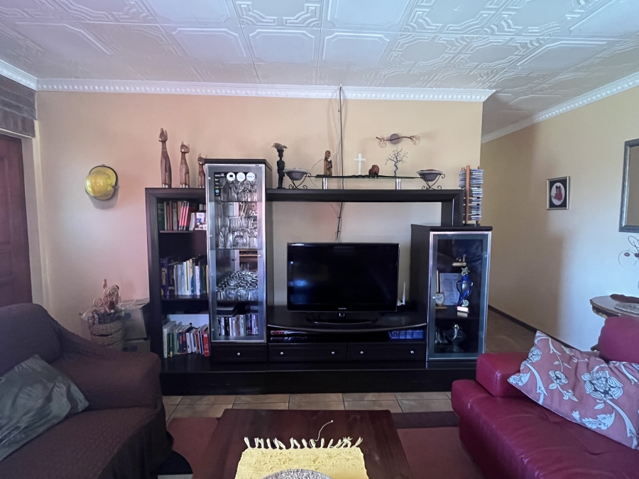 3 Bedroom Property for Sale in Heiderand Western Cape